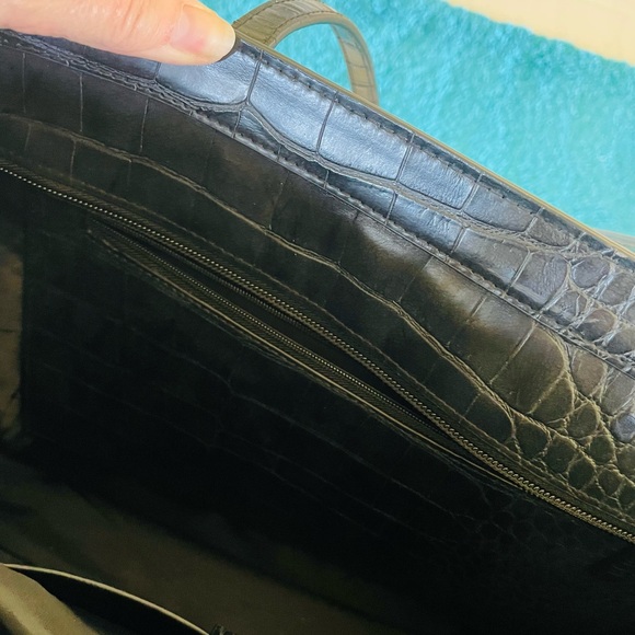 GUC - BEIS Black Crocodile-Embossed Work Tote - Picture 6 of 13